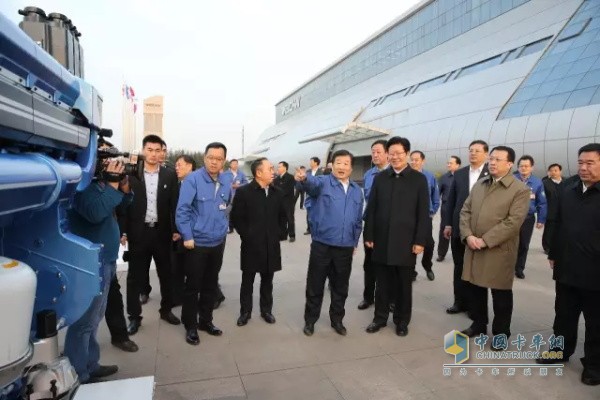 中共中央政治局委員、中央黨的建設工作領導小組副組長張春賢到濰柴視察