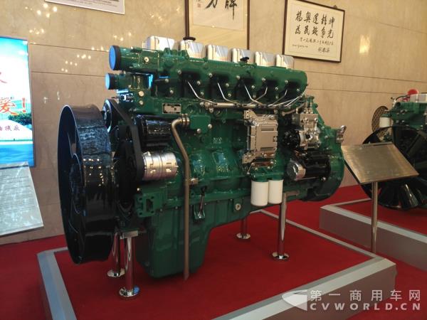 CA6DN1-E4柴油发动机.jpg