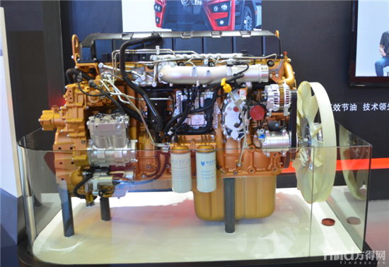 江铃 12.7L发动机
