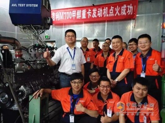 吉利商用车M100甲醇重卡发动机点火成功