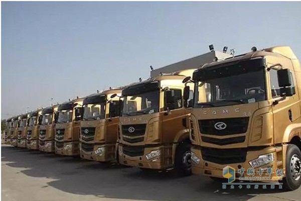 2017年6月29日《深圳市人居环境委员会 深圳市公安局交通警察局关于重型柴油车执行第五阶段国家机动车大气污染物排放标准的通告》经市政府同意,现正式印发。