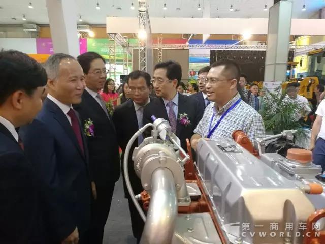 玉柴惊艳亮相2017东盟博览会越南机电展