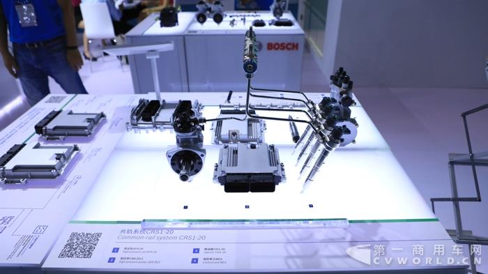 首次展出了专为中国轻型商用车市场量身定制的电磁阀式共轨系统CRS1-20