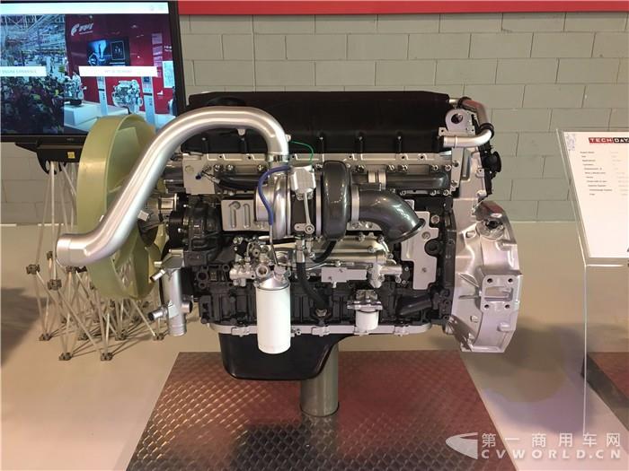 FPT Cursor8欧六发动机展示 FPT Cursor8欧六发动机展示