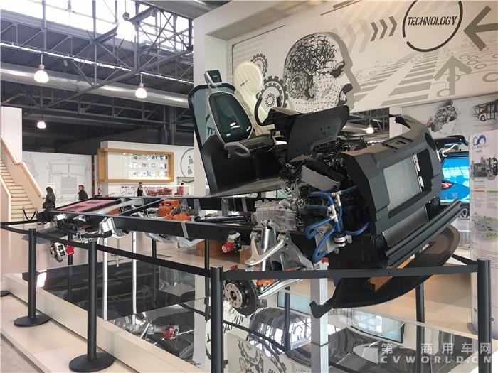 依维柯混合动力车型底盘技术展示 依维柯混合动力车型底盘技术展示