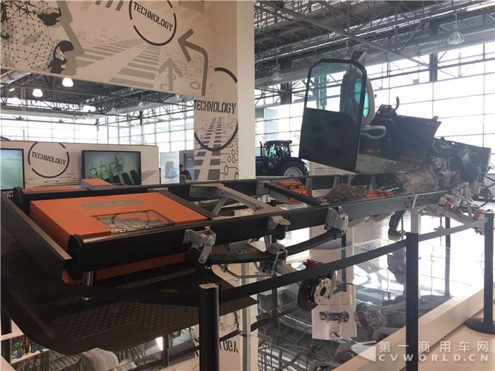 依维柯混合动力车型底盘技术展示 依维柯混合动力车型底盘技术展示