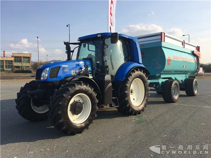 搭载天然气动力的纽荷兰拖拉机 搭载天然气动力的纽荷兰拖拉机