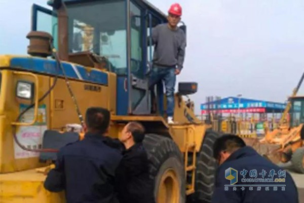 工程用车也需要进行检查