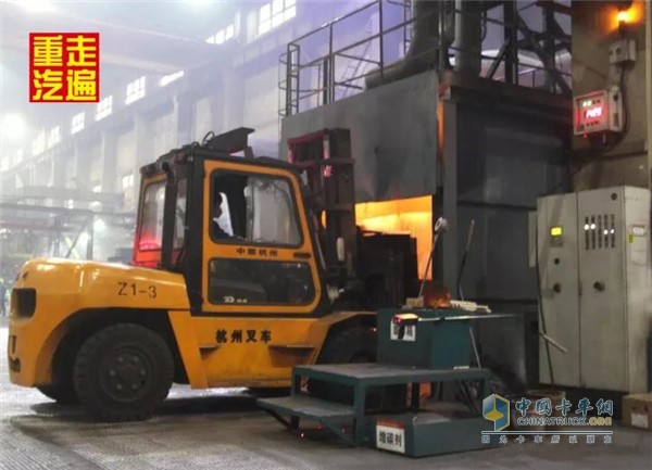 铸造MAN发动机缸体、缸盖