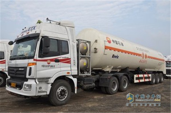 中国石油天然气运输车 中国石油天然气运输车