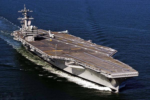 尼米兹核动力航母