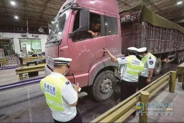 国Ⅲ运输车辆给予两年过渡期 国Ⅲ运输车辆给予两年过渡期