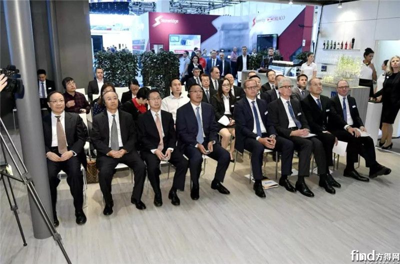 锡柴奥威6DM3首配马勒激光焊钢活塞产品联合发布会活动现场图