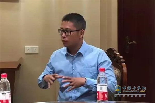 东风康明斯发动机有限公司东风市场销售部部长武维国先生