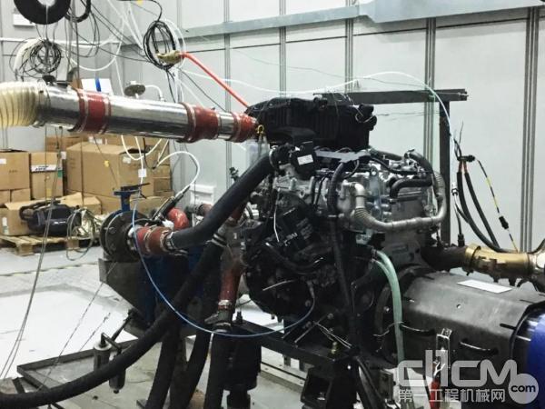 F1C 3.0L发动机1 F1C 3.0L发动机1