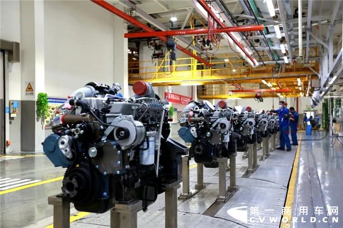 4月份,玉柴则以超6万台的强势表现重回月销量榜首位 4月份,玉柴则以超6万台的强势表现重回月销量榜首位