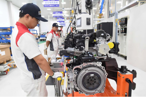 扬中发动机车间生产现场