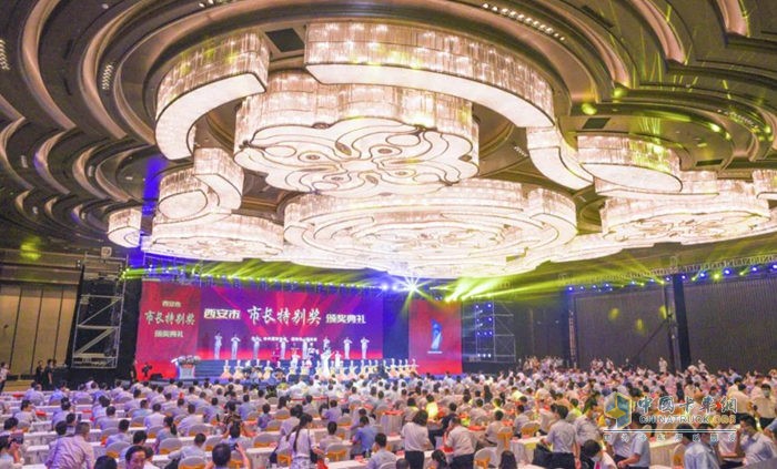 法士特集团高端重型商用车变速器关键核心技术及其产业化研发推进团队荣获西安市“市长特别奖” 法士特集团高端重型商用车变速器关键核心技术及其产业化研发推进团队荣获西安市“市长特别奖”