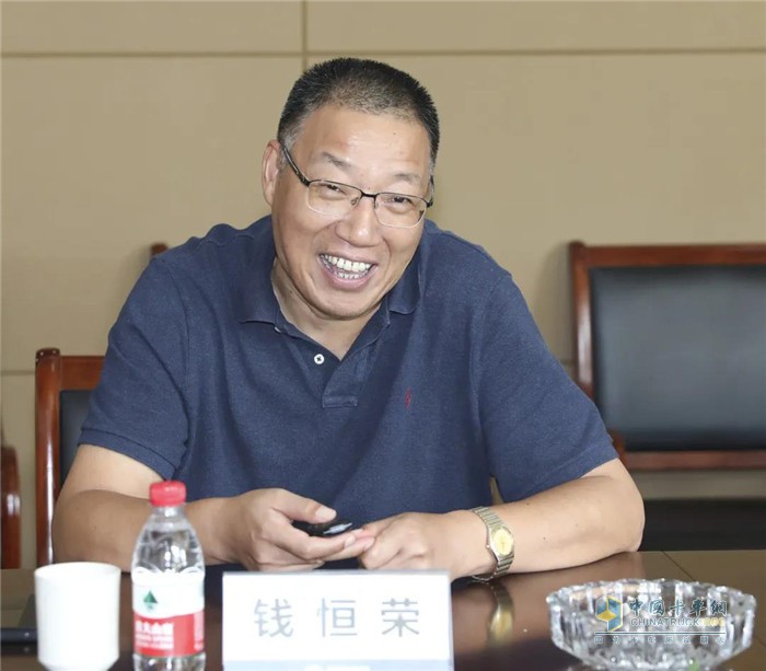 一汽解放总经理助理、发动机事业部党委书记、总经理钱恒荣 一汽解放总经理助理、发动机事业部党委书记、总经理钱恒荣