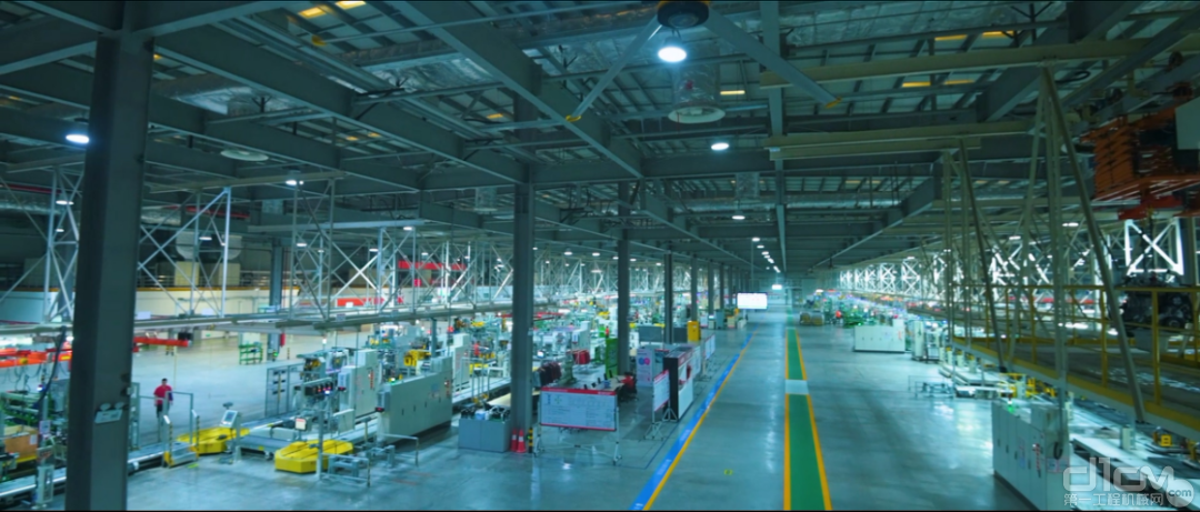 广西康明斯发动机联合厂房和生产线采用康明斯全球统一的智能化新工厂建设标准 广西康明斯发动机联合厂房和生产线采用康明斯全球统一的智能化新工厂建设标准